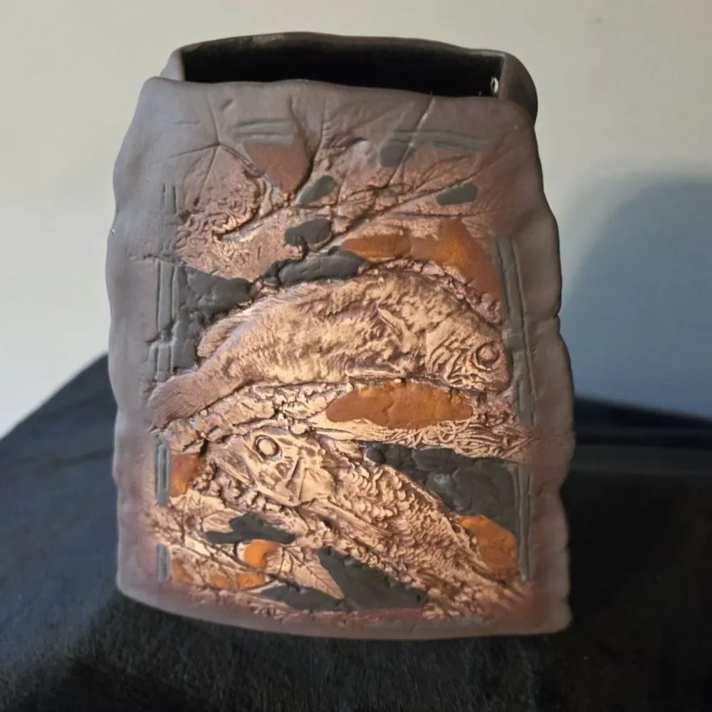 Tenmoku Pottery Malaysia Trianglular Vase Fish Leaves Motif TM300-N